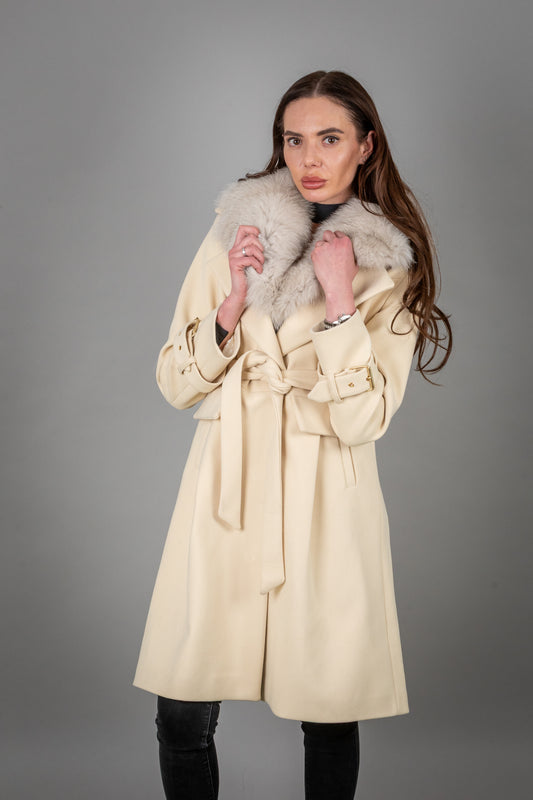 Cashmere Coat With Fox Fur Collar