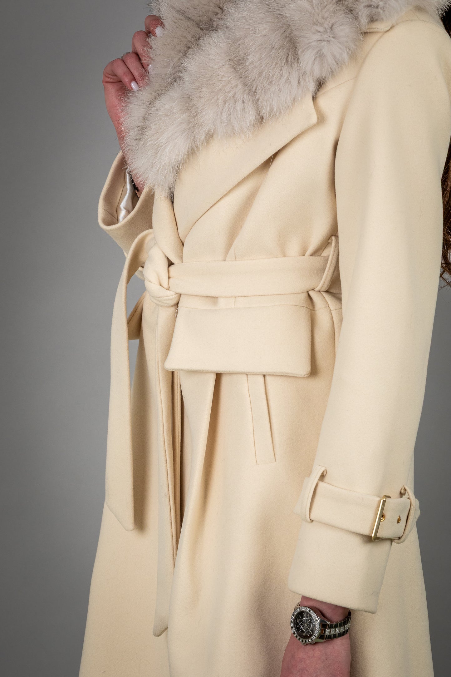 Cashmere Coat With Fox Fur Collar