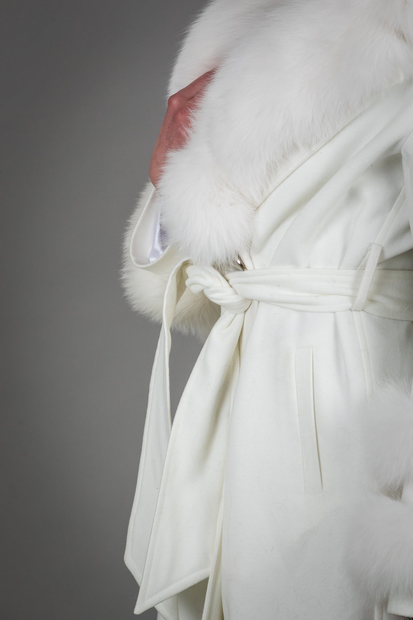 Cashmere Coat With Fox Fur On Collar And Sleeves